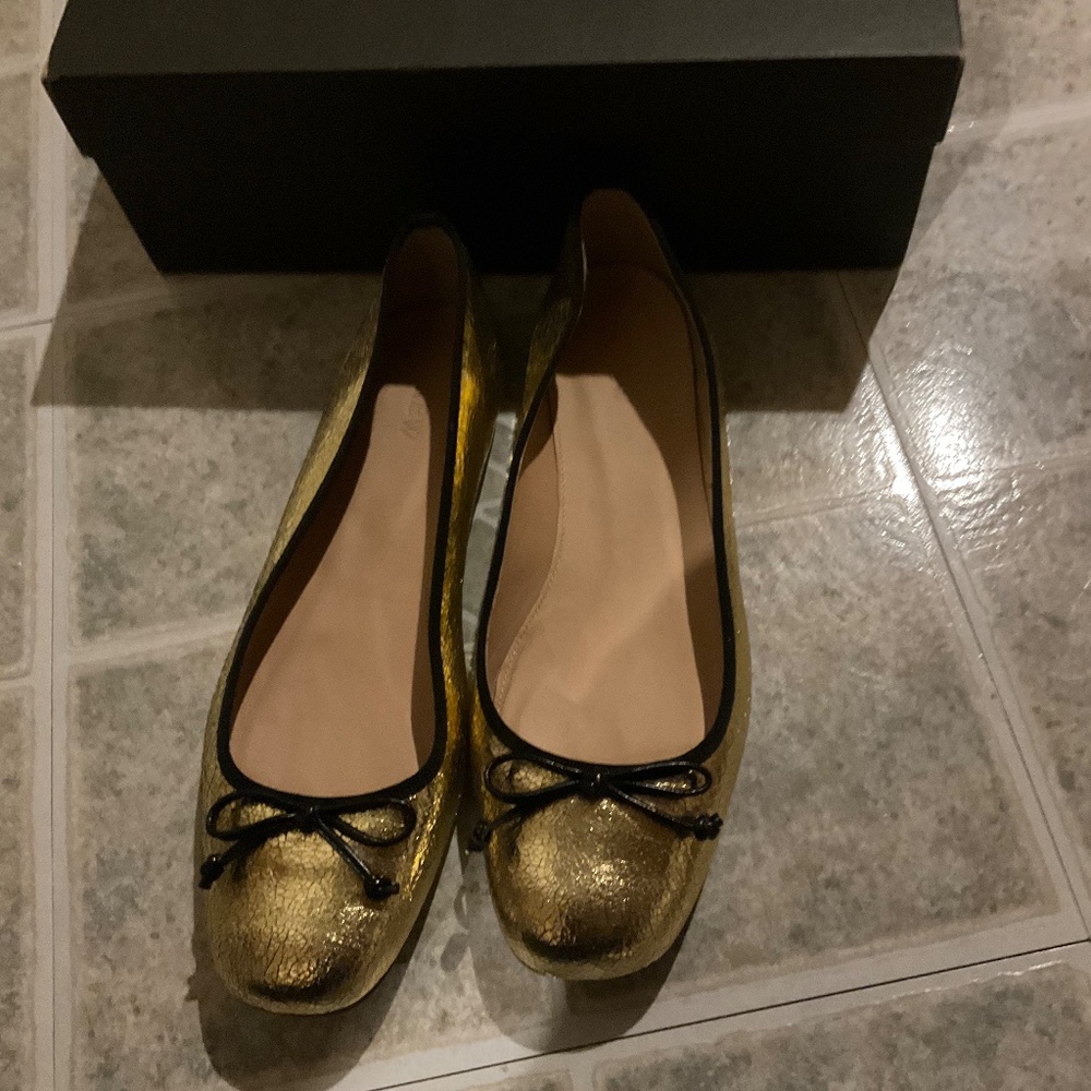 J.CREW LILY BALLET FLATS IN CRACKLED LEATHER, ITEM G7845, SIZE 8.5, COLOR: GOLD - Picture 6 of 6